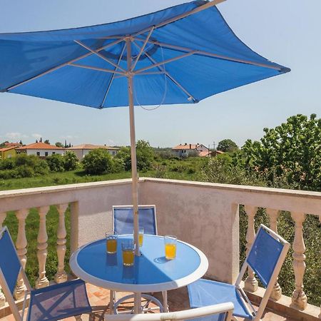 Nice Apartment In Kastel With Kitchen Bagian luar foto